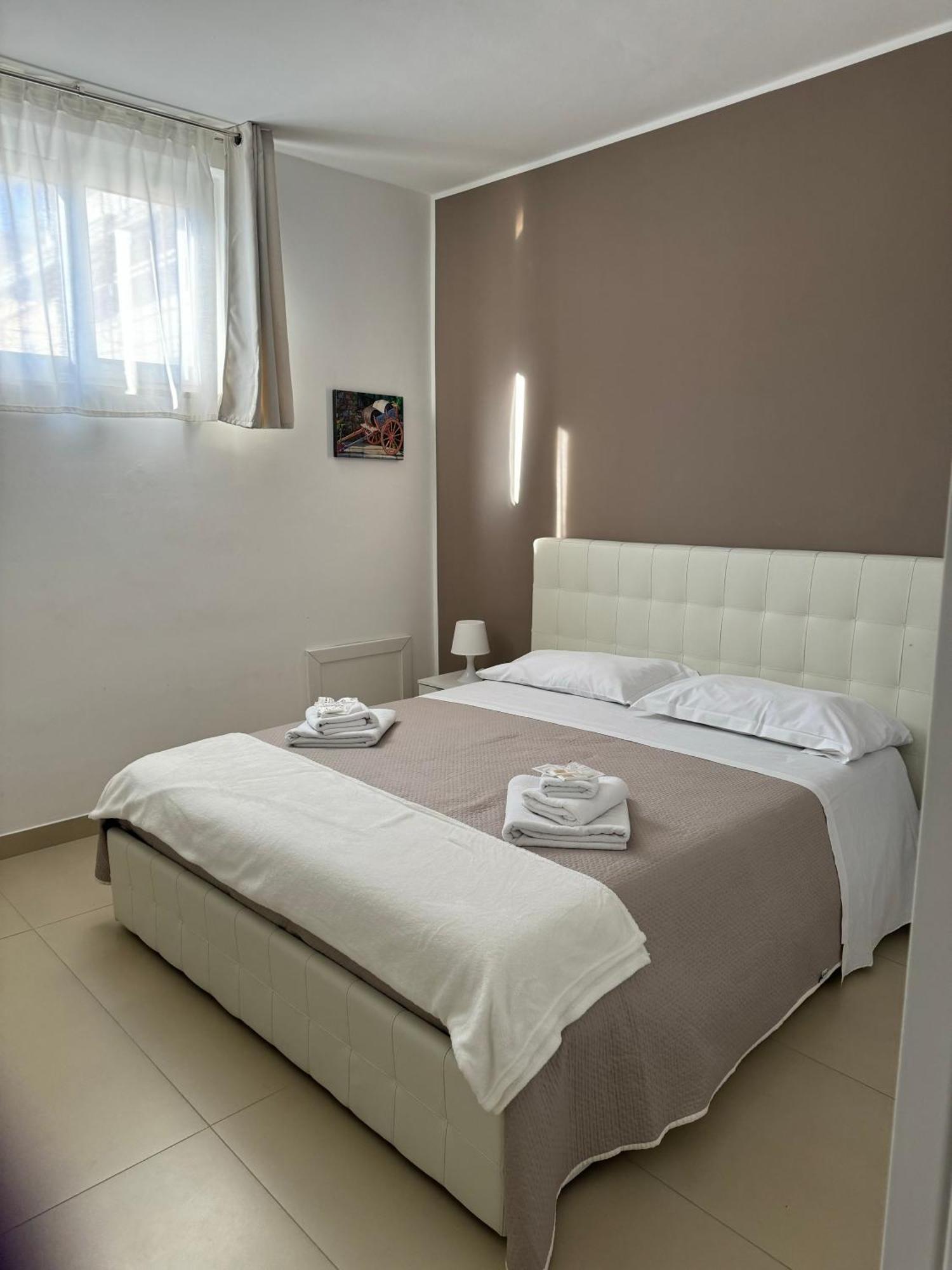 Four Rooms Naxos Giardini Naxos Exterior photo
